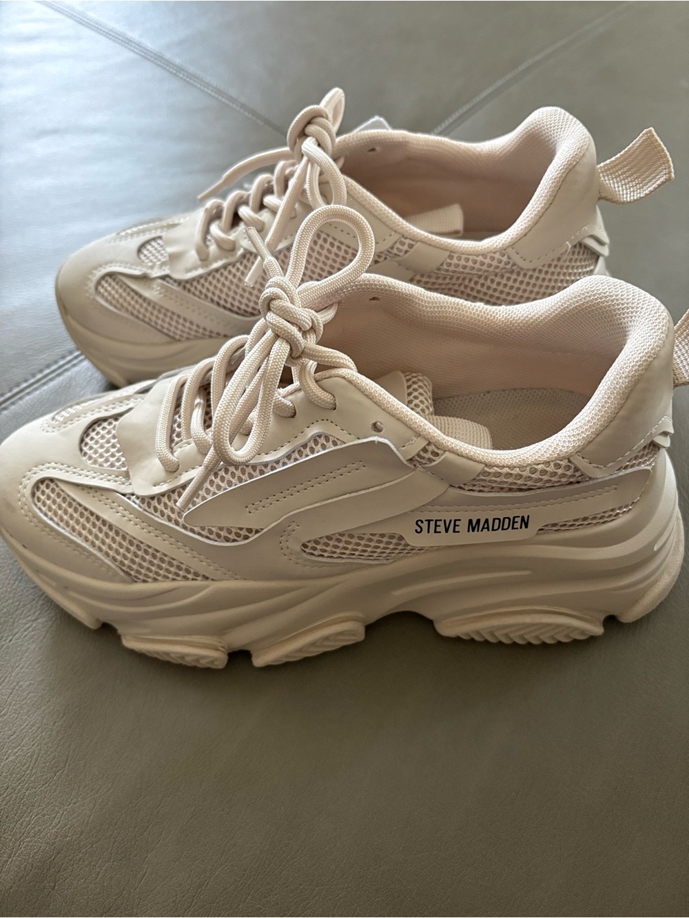 Steve Madden Beige/Tan Chunky Lace-Up Sneakers, Size 6.5